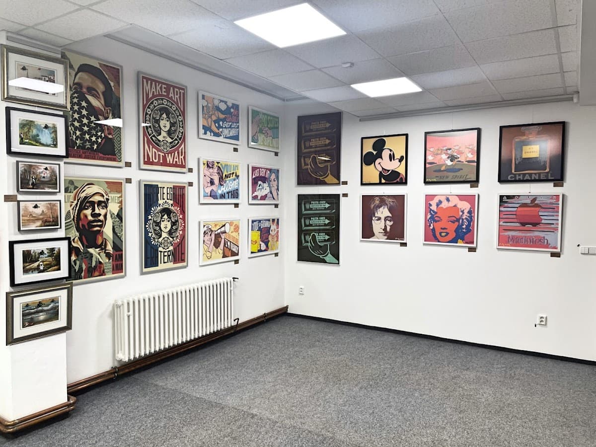 ARTSTOP GALLERY
