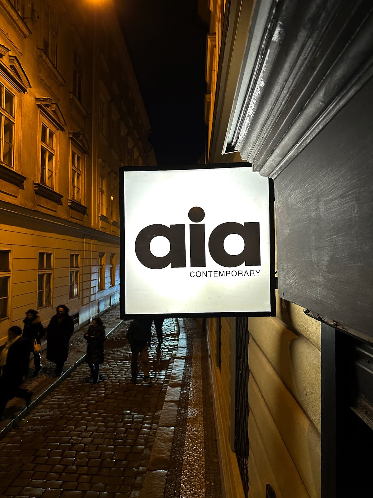Aia Contemporary
