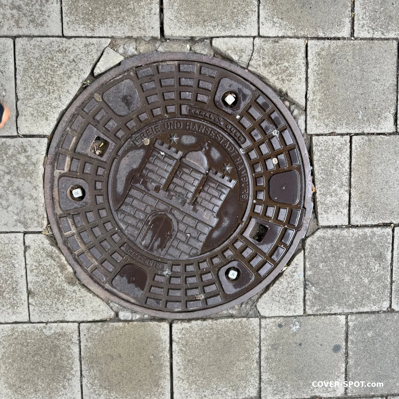 Tapa de alcantarilla en Neustadt, Free and Hanseatic City of Hamburg, Germany