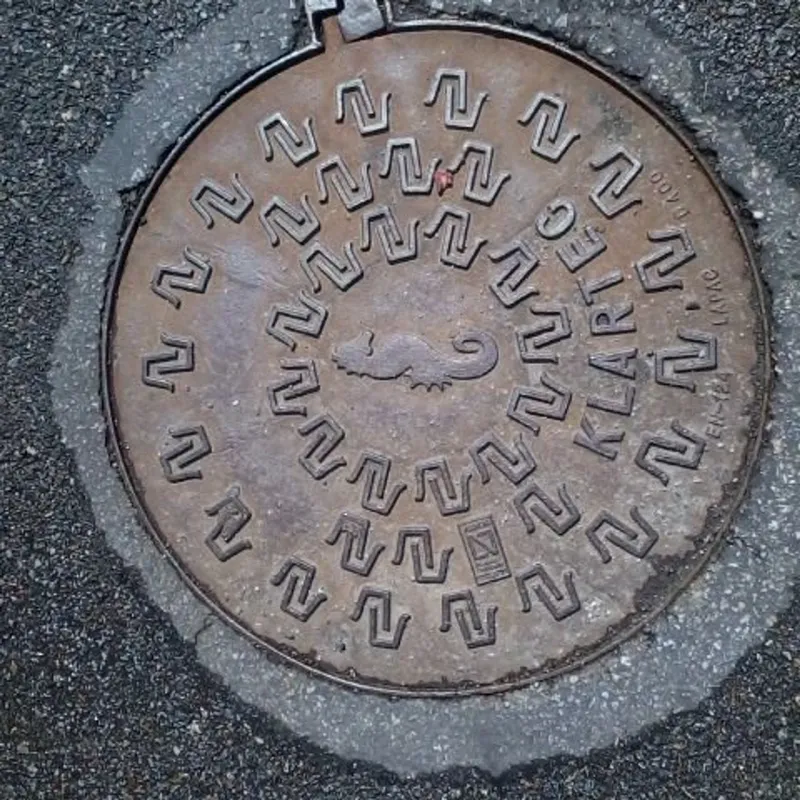 Właz kanalizacyjny w Sušice, Czechia