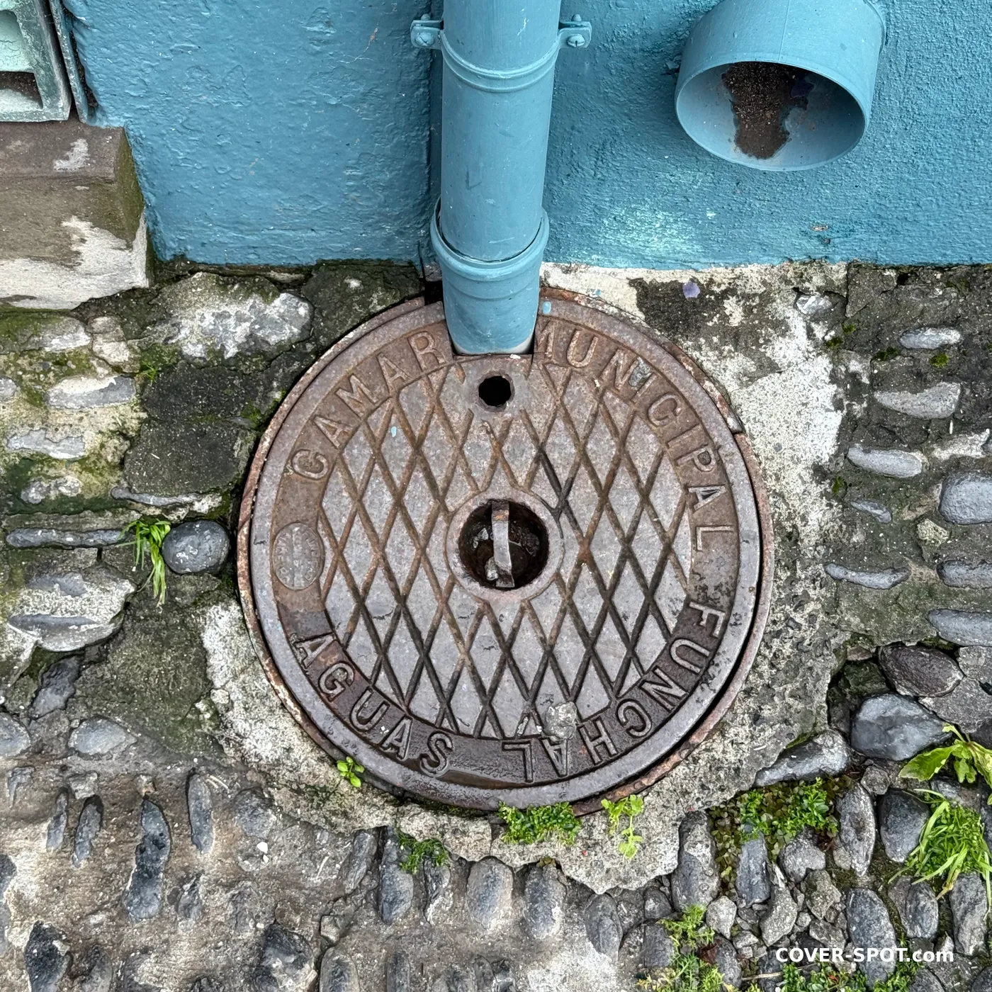 Каналізаційний люк у Santa Luzia, Madeira, Portugal