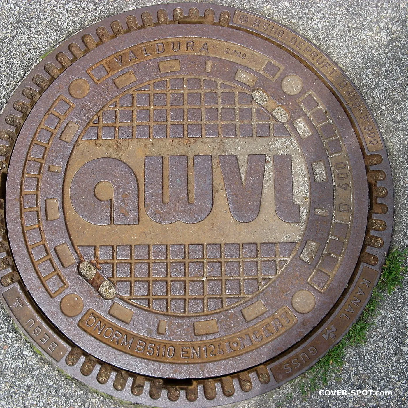 Manhole cover in Czechia