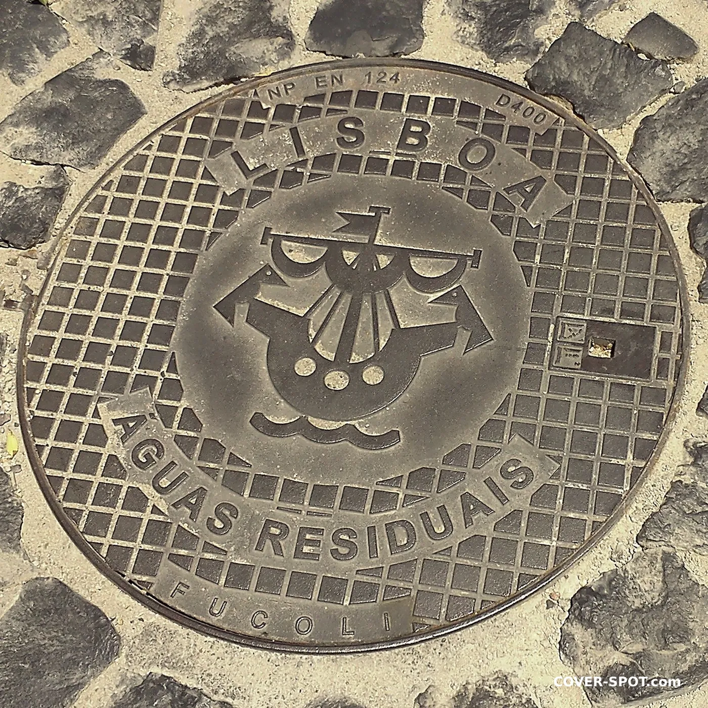 Каналізаційний люк у Lisbon, Portugal