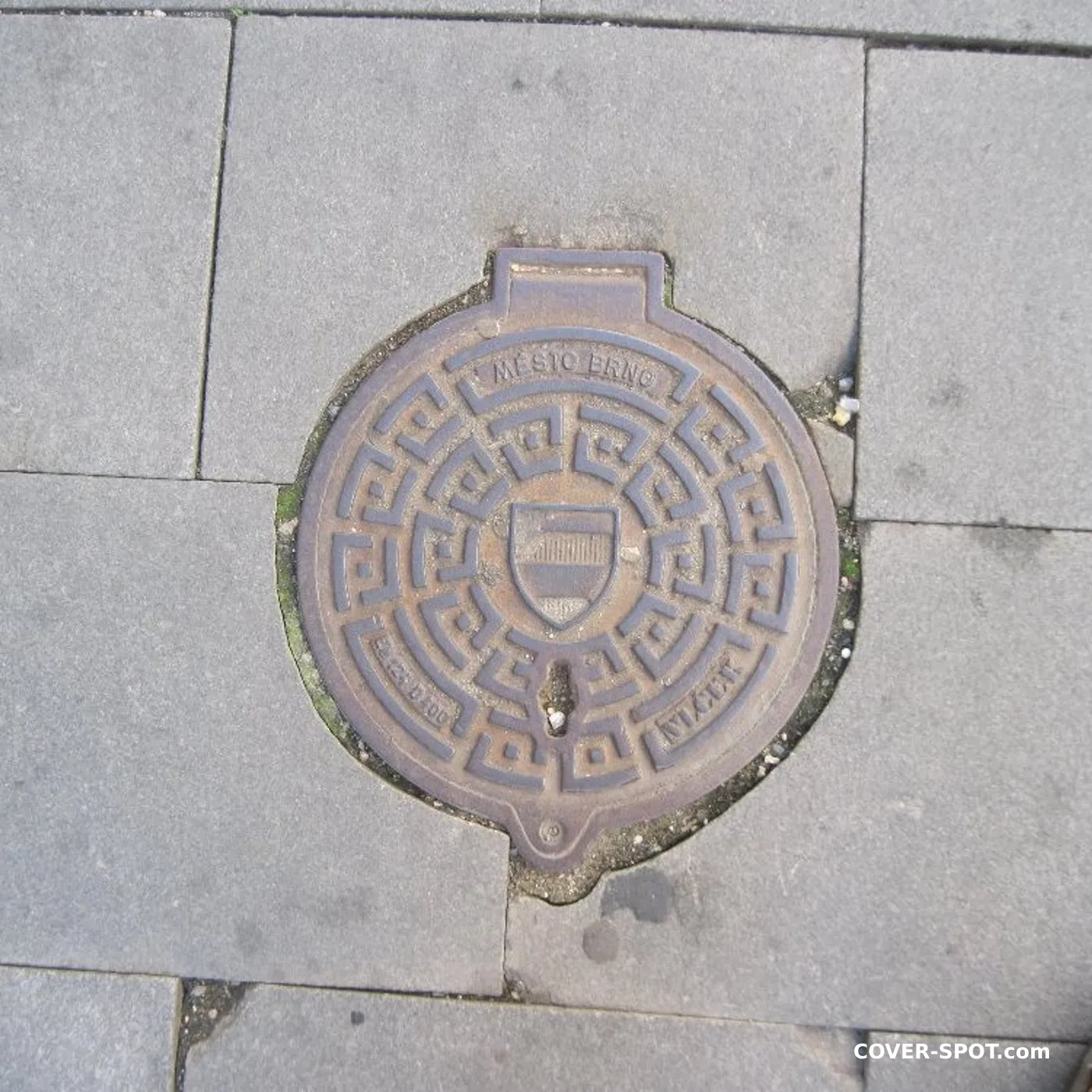 맨홀 뚜껑 Brno, South Moravian, Czechia