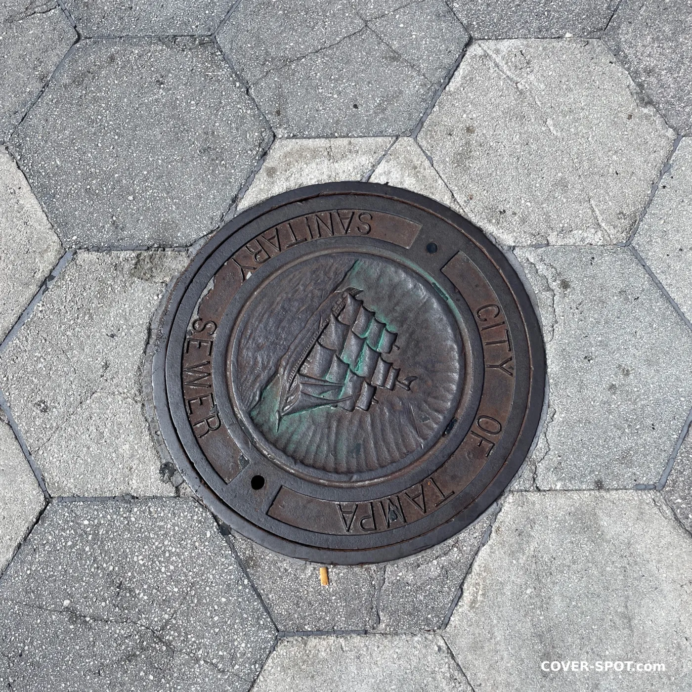 Manhole cover in Tampa, United States