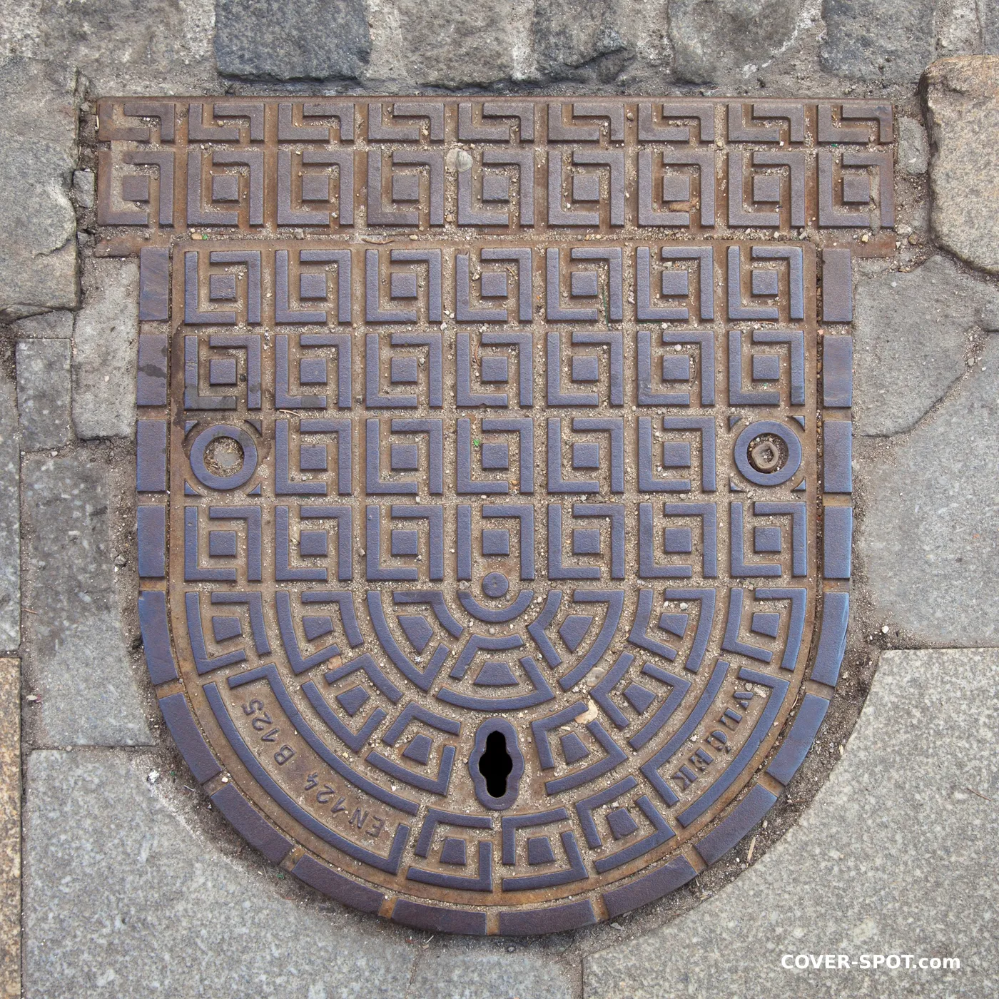 Šulinio dangtis České Budějovice, Czechia