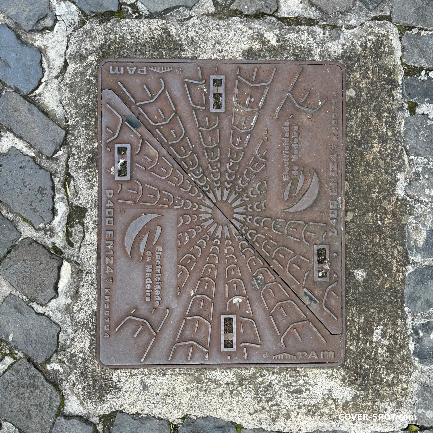 Właz kanalizacyjny w Machico, Madeira, Portugal