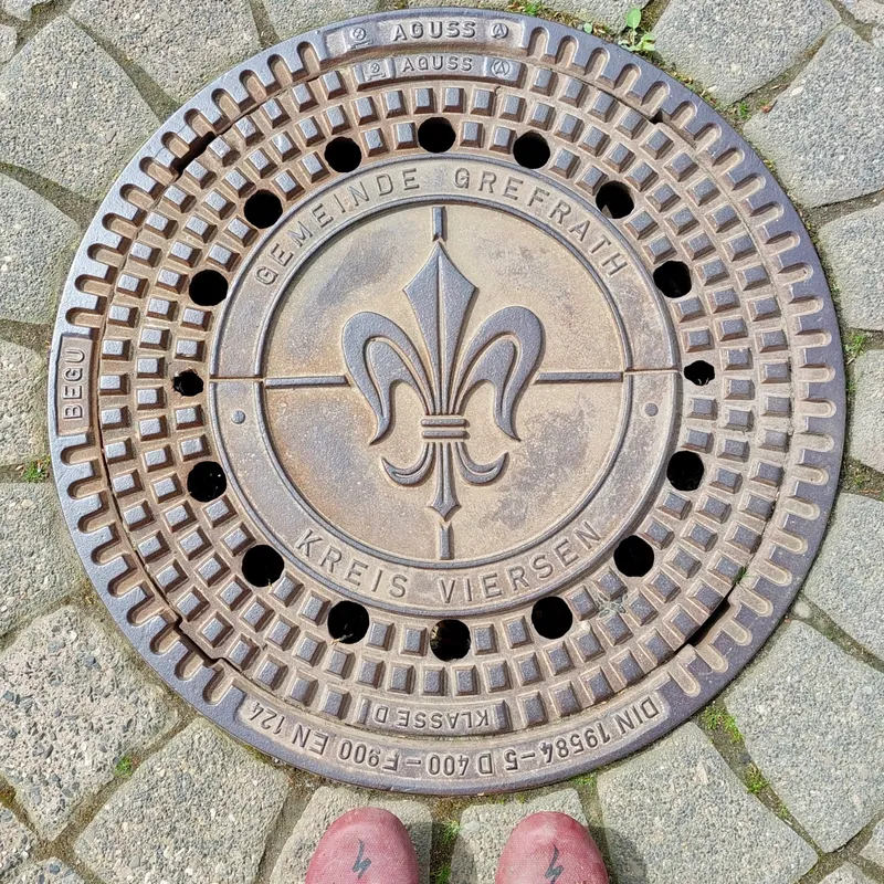 Manhole cover in Oedt, Germany